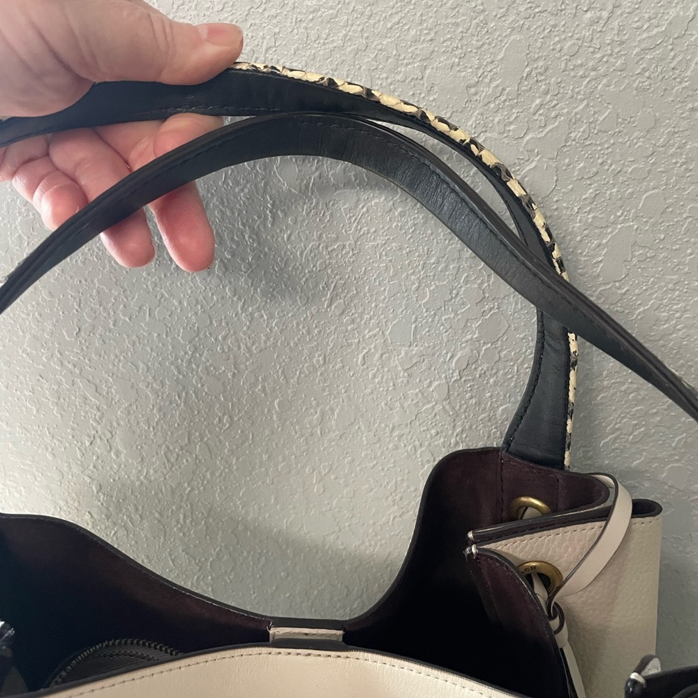 COPY - Coach Hobo Harmony - Picture 11 of 12